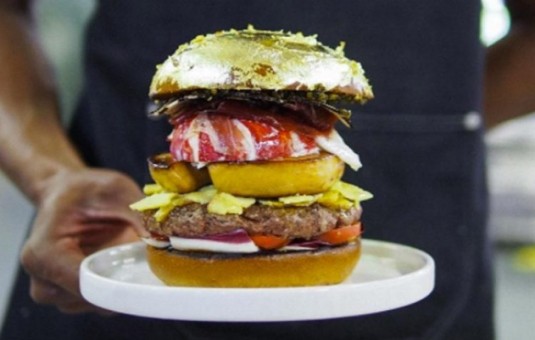 Bernas.id | Harganya Rp 30 Juta Burger Termahal Di Dunia Ini Berlapis Emas